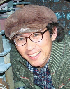 [문화산책] 지하철 로비에 도자벽화가 있다