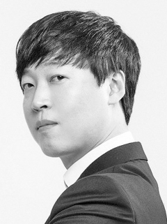 [문화산책] 푸른 사막의 여정