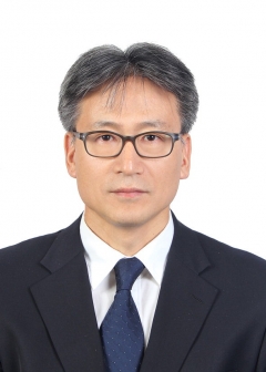 [문화산책] 도심의 피서지, 도서관