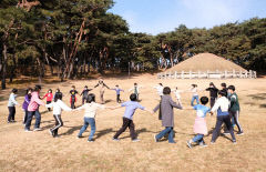 [작은 학교 큰 꿈] 경주 괘릉초등...매주 숲놀이로 자연·역사 체험 '호연지기' 키워