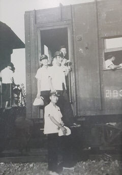 [동네뉴스] 김재도 경북 의성 금성 버스터미널 대표의 1950년대 기차 타고 학교 가던 길