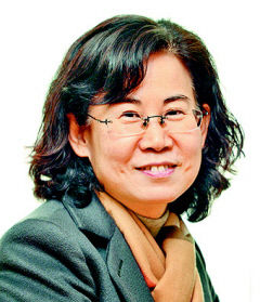 [김남희의 그림 에세이] 균와아집도(筠窩雅集圖),  퉁소 부는 김홍도·거문고 타는 강세황…조선 최고 화가들의 '풍류 모임'