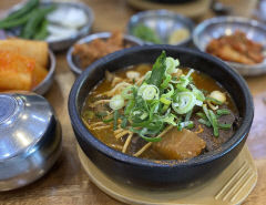 [대구 맛집] 달성군 논공읍 '냄비집'…72시간 달인 보양식 국밥에 술독이 사라지는 마법