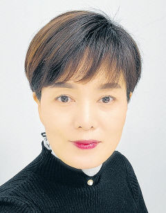 [문화산책] 소와 사자의 불편한 사랑