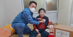 어버이날 맞아 홀몸 어르신 찾은 포항제철소 ... '외롭지 않은 가정의 달 되길'