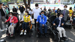 [포토뉴스] 대구시장 후보자, 국회의원 후보자 장애체험행사