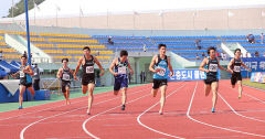 [포토뉴스] 이준혁, 43년 만에 男대학부 100m 신기록