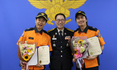대구수성소방서, 개그맨 박성호·임재백씨 명예소방관 위촉