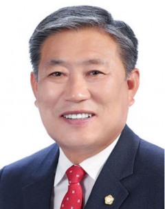 경주시의회 의장에 5선 이철우 의원 선출...부의장엔 이동협 의원