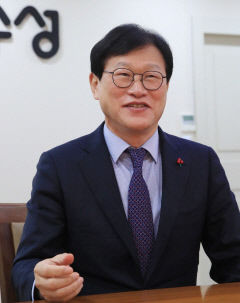 [민선 8기 대구 구청장·군수에게 듣는다 .1] 김대권 수성구청장…