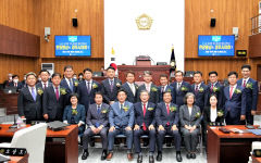경주시의회, 제9대 전반기 의장 이철우, 부의장 이동협 의원