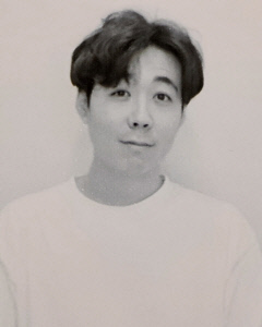 [문화산책] 강처럼 낮게 곁을 흐르는