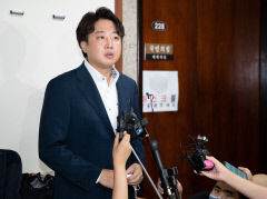 이준석 대표, 6개월 뒤 복귀 그림 구상 중?