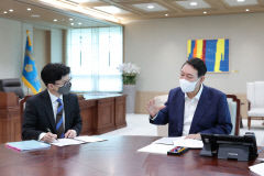 尹, 한동훈에 