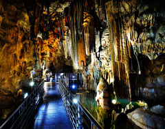 [울진 가볼만한 곳] 2억5천만년 시간이 만든 선물…'지하의 금강' 성류굴