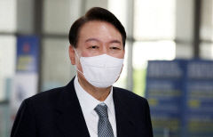 尹·펠로시 만남 대신 통화로 韓美포괄적전략동맹 협력 뜻모아