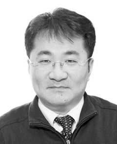 [3040칼럼] 부자 감세와 '무속 경제학'의 귀환