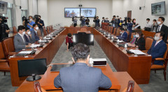 국민의힘, 의원총회서 주호영 비대위원장 임명 추인