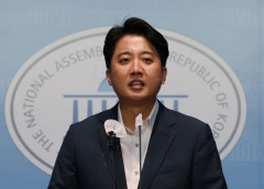 36일 만에 공식석상 이준석, 윤석열 대통령·'윤핵관' 작심비판(2보)