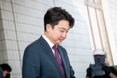 국민의힘 이준석 전 대표 VS 윤핵관 진흙탕 싸움 점입가경