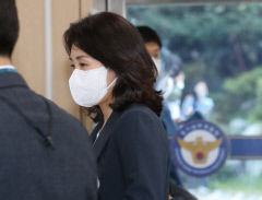 김혜경 법인카드 유용 의혹 사건 피의자 신분으로 경찰 출석
