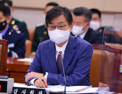 감사원 '문재인 정부 탈원전 사업·백신관리공급' 감사 진행
