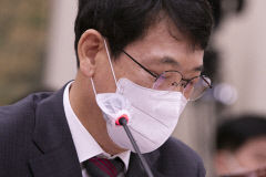 '靑 한복 화보' 논란에 문화재청장 