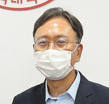서장수 경북대 교수, 경북대 의대 발전기금 3000만원 쾌척