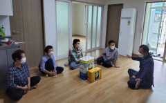 경산시 남부동 행정복지센터, 추석 앞두고 경로당 찾아 위문품