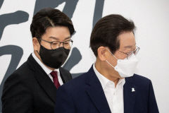 권성동 
