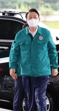 [속보]민주당, 윤석열 대통령 검찰에 고발…