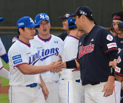 '조선의 4번 타자' 이대호 대구 은퇴 투어…삼성, 9회 홈런 맞고 롯데에 1-2 패배