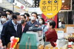 추석 '약자 복지' 초점맞춘 윤대통령…인적쇄신한 대통령실, 정치·외교 행보 어떻게?