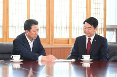 장관부터 전현직 정치인까지 잇단 구미행…현안 해결 기대감 커져