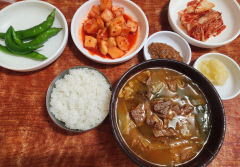 [대구 맛집] 대구 북구 화개장터가마솥국밥…'6천원의 행복' 국물 일품 소고기국밥