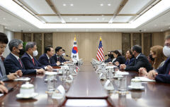 윤대통령, 해리스美부통령과 IRA 북한문제 등 현안 논의…해리스 