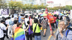 [포토뉴스] 동성애 반대 단체 항의 속에 제14회 대구퀴어문화축제 열려
