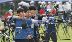 금메달 사냥 시작한 김제덕...전국체전 남고부 90m 1위