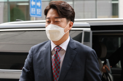 '대표 리스크' 한숨 돌린 與, 긴장 하는 野…희비 엇갈린 與野