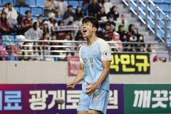 '팔공산성이 만든 파죽의 3연승' 대구FC, 수원FC 홈 맞대결 2-1 승리