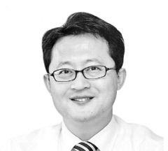 [영남타워] 대한민국 정치; 저주와 비난의 문화