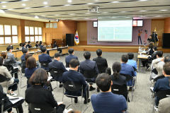 경산시 업무보고회 대변화...국장 대신 8급 직원이 내년도 주요업무 보고