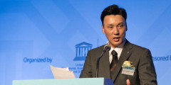 '라이온킹' 이승엽, 두산 베어스 새 감독으로…3년 18억에 사인