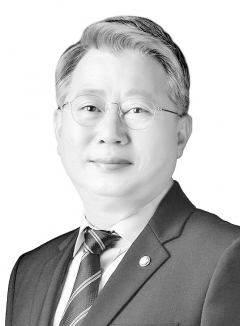 [여의도 메일] 공무원의 나라, 정규직의 나라