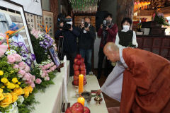 안동 봉정사서 엘리자베스 2세 영국여왕 49재 추모식 거행