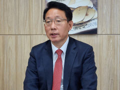 김상훈 