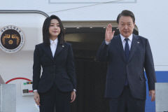 尹대통령 캄보디아로 출국 4박6일 순방길 올라…