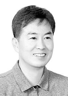 [하용준의 閑談漫筆] 배돌림