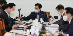 여야, 예산소위에서 내년도 예산 두고 또 충돌