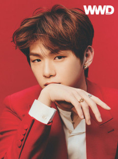 강다니엘, '너바나' 뮤비 3일만에 천만뷰…WWD 코리아 화보 공개